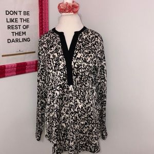 Vince Camuto Top poly-spandex black/white tunic  L